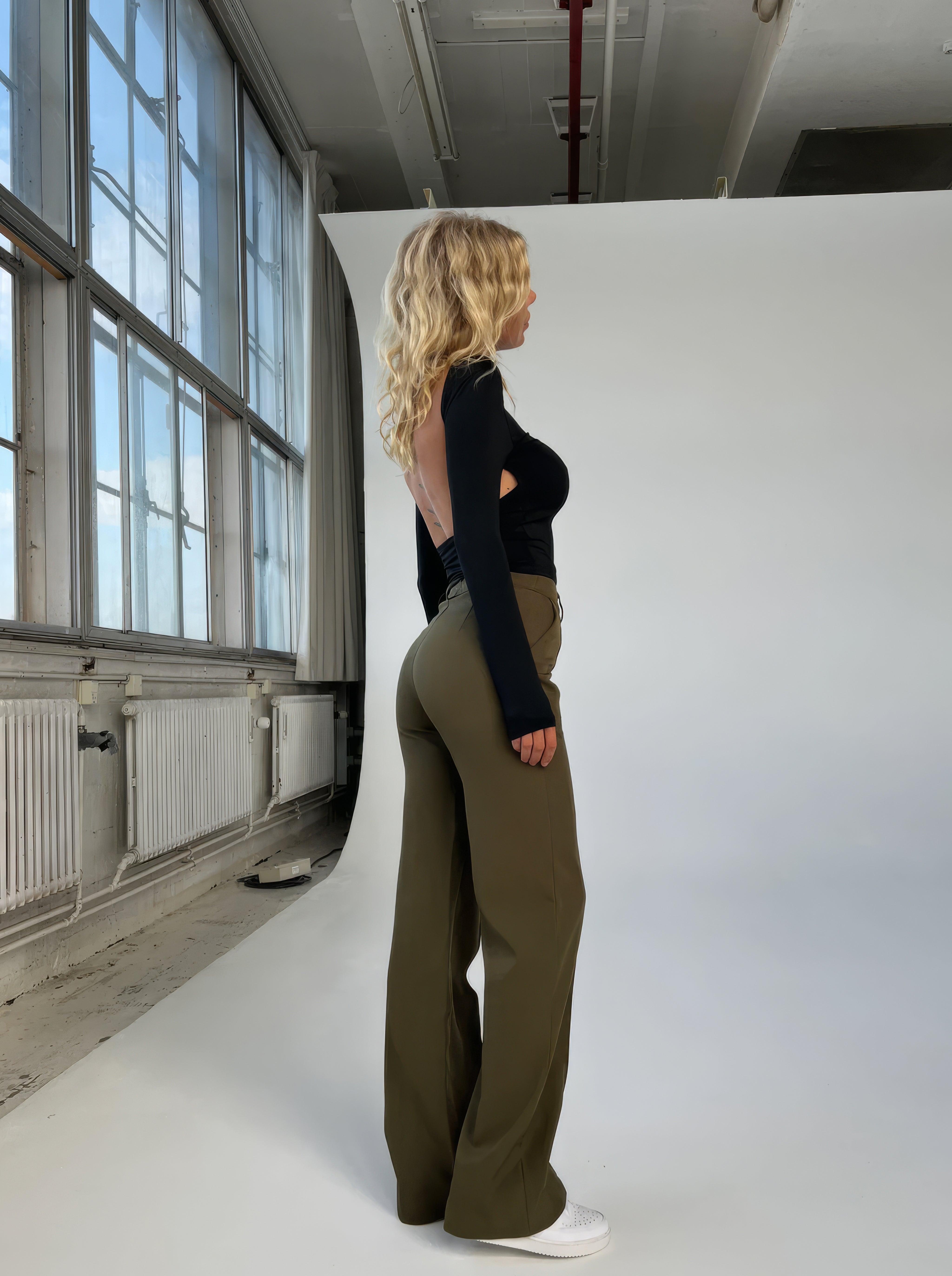 Leovy - Fashionable Women's Wide Leg Trousers
