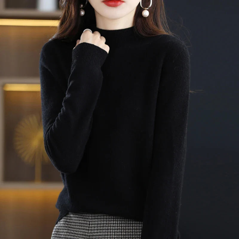 Women’s O-Neck Jumper With Straight Cut