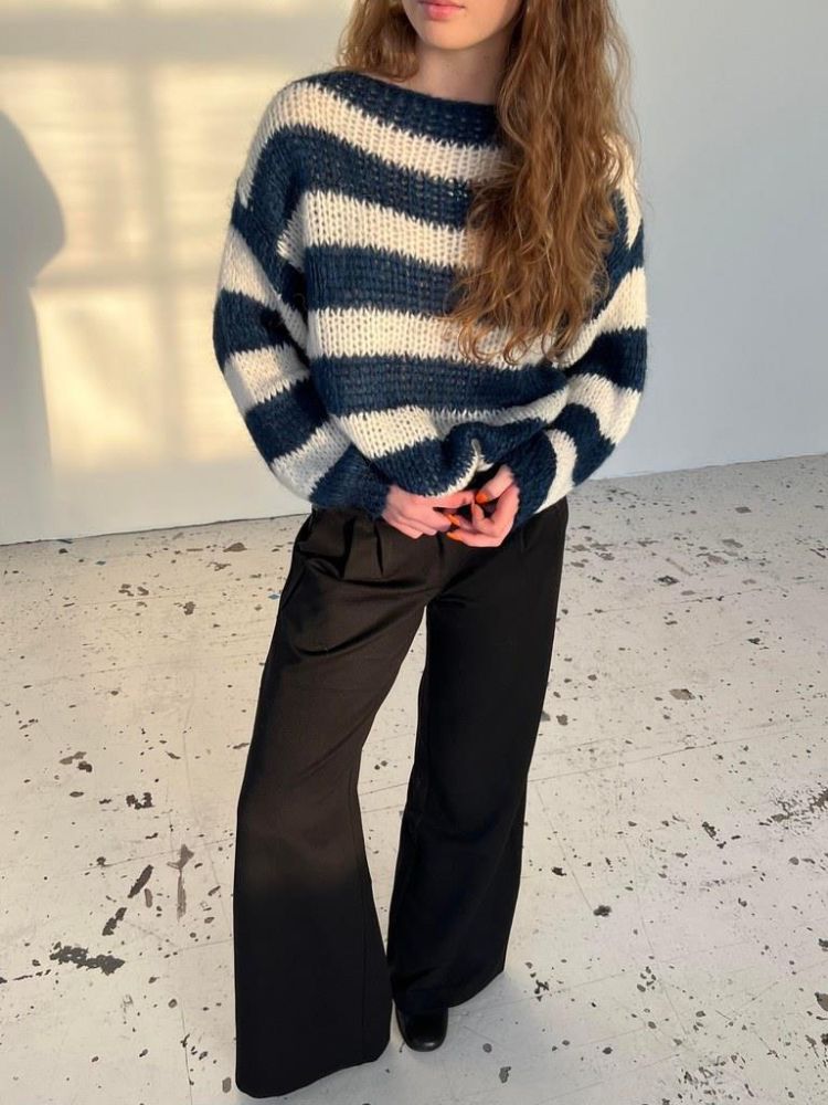 Women’s Sweater with Striped Knit Design and Round Neckline