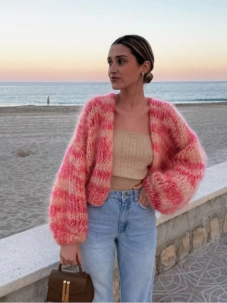 Knitted short cardigan with puff sleeves for women
