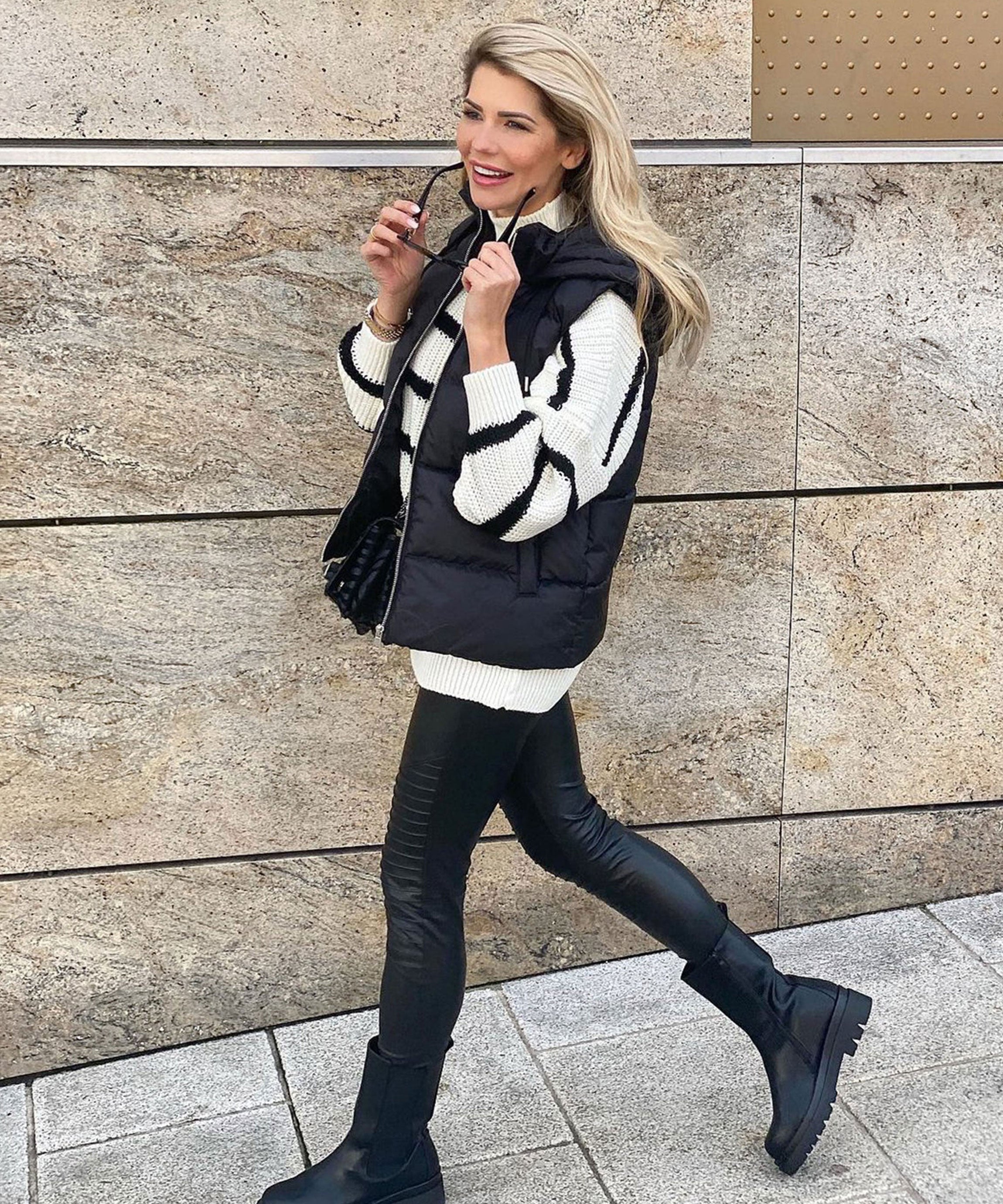 Women’s Ribbed Knit Sweater in White and Black