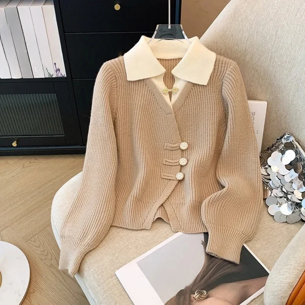 Women’s Cardigan With Decorative Buttons And Brooch