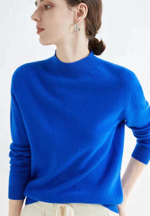 Women’s Crew Neck Sweater with Ribbed Hem