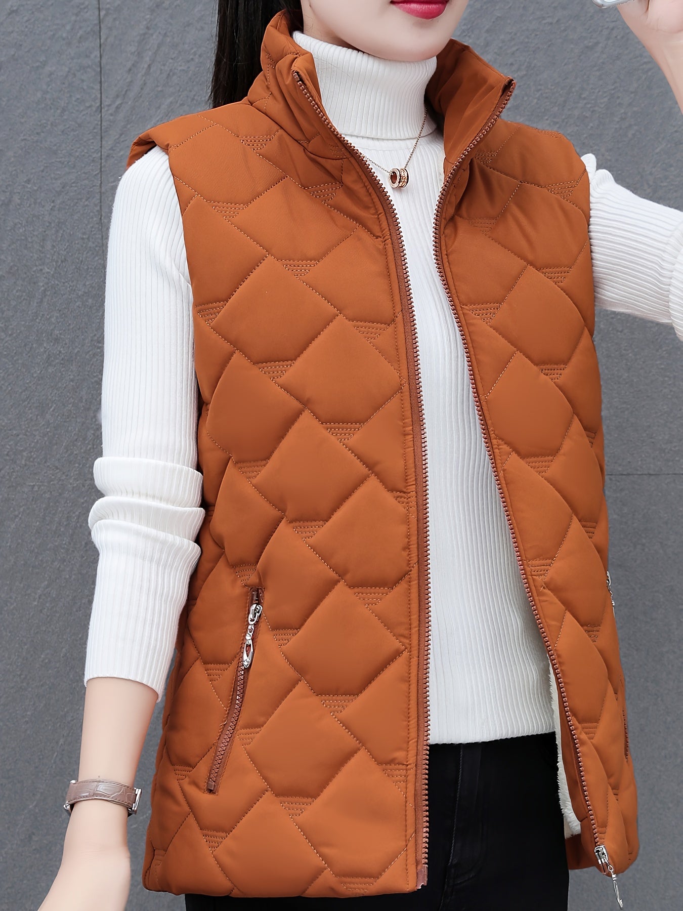 Women’s Diamond-Quilted Zip Vest with Stand Collar