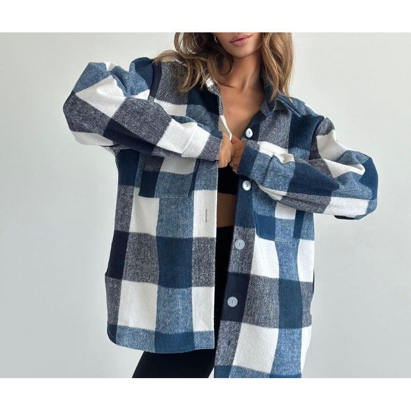 Women’s Jacket With Oversized Fit And Plaid Pattern
