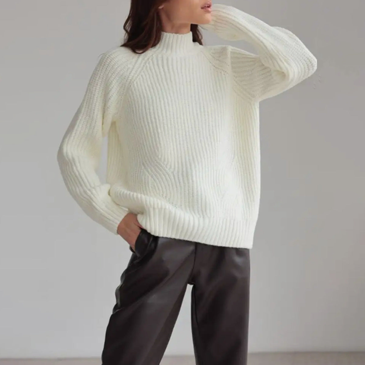 Women’s Jumper With Mock Neck And Raglan Sleeves