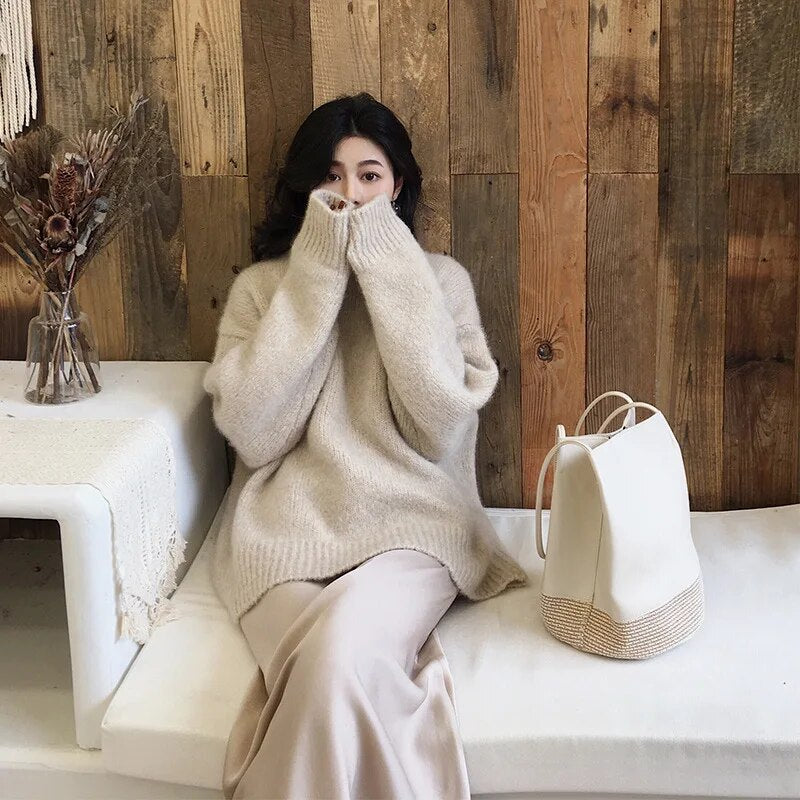 Women’s Jumper with Oversized Shape and Ribbed Hem