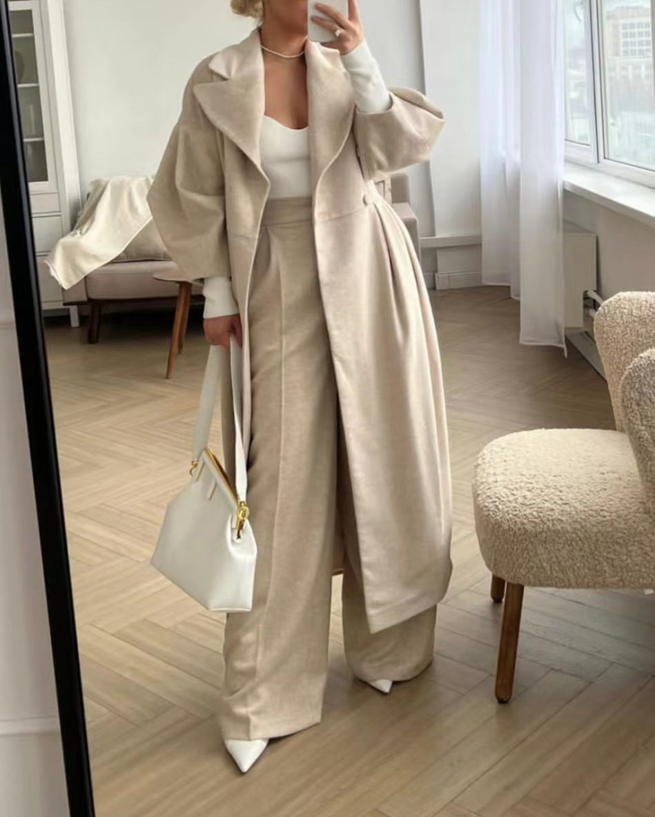 Women’s Long Trench Coat With Classic Lapel Detail