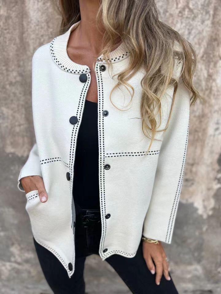 Women’s Loose Fit Knit Cardigan With Round Neckline