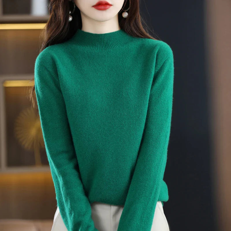 Women’s O-Neck Jumper With Straight Cut