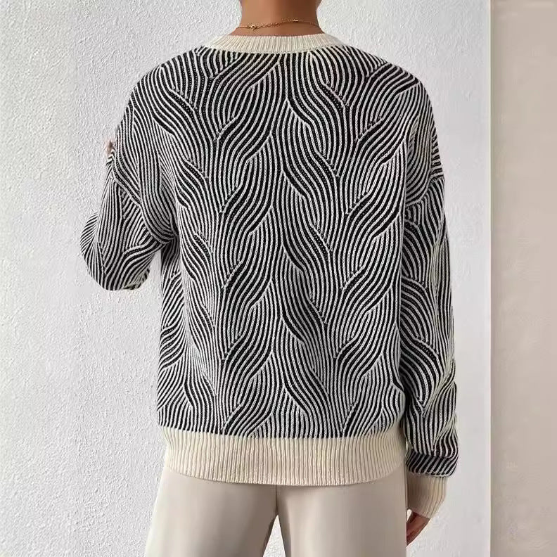 Women’s Patterned Jumper with Round Neck and Long Sleeves