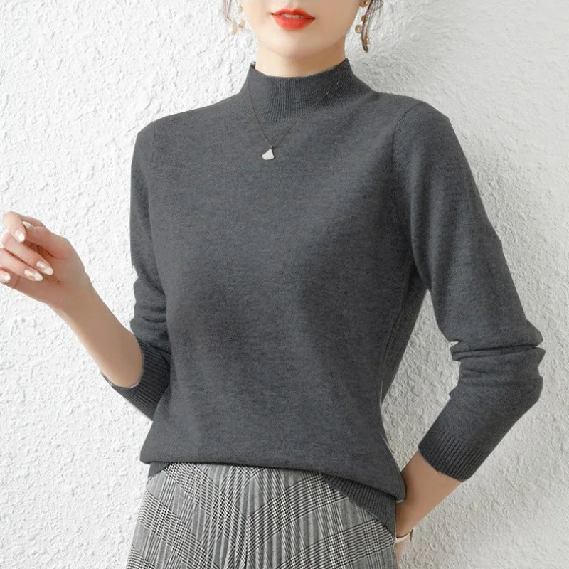 Women’s Slim Fit Knit Jumper With Mock Neck And Ribbed Trim
