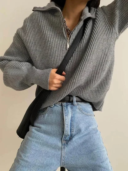 Women’s Sweater with Zip Collar and Loose Shape