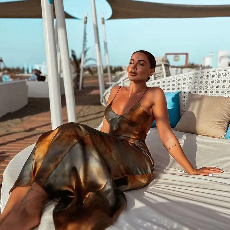 Women’s V-Neck Maxi Dress with Flowing Silhouette