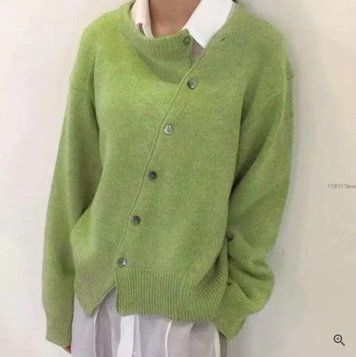 Cosy knitted jacket with buttons for spring