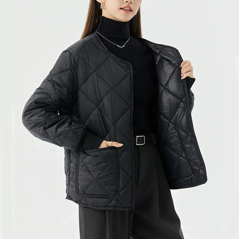 Leocadiah - Women's lightweight quilted jacket with V neck and pockets