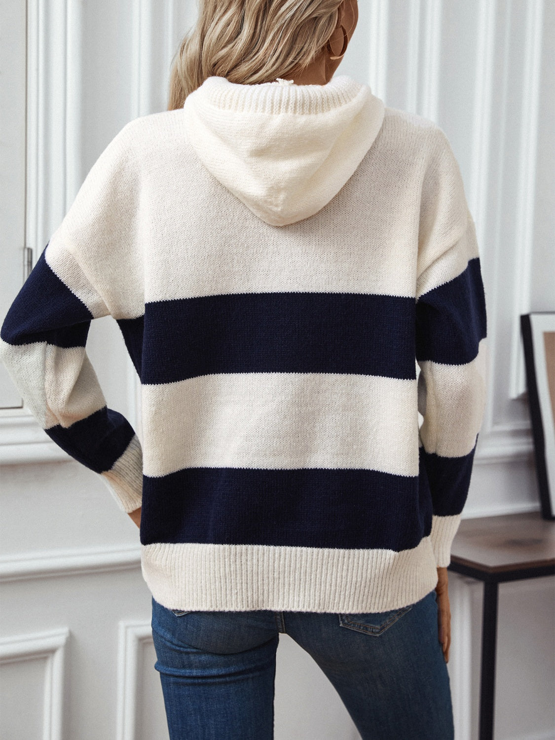 Clarita - Women's contrast stripe sweater with hood