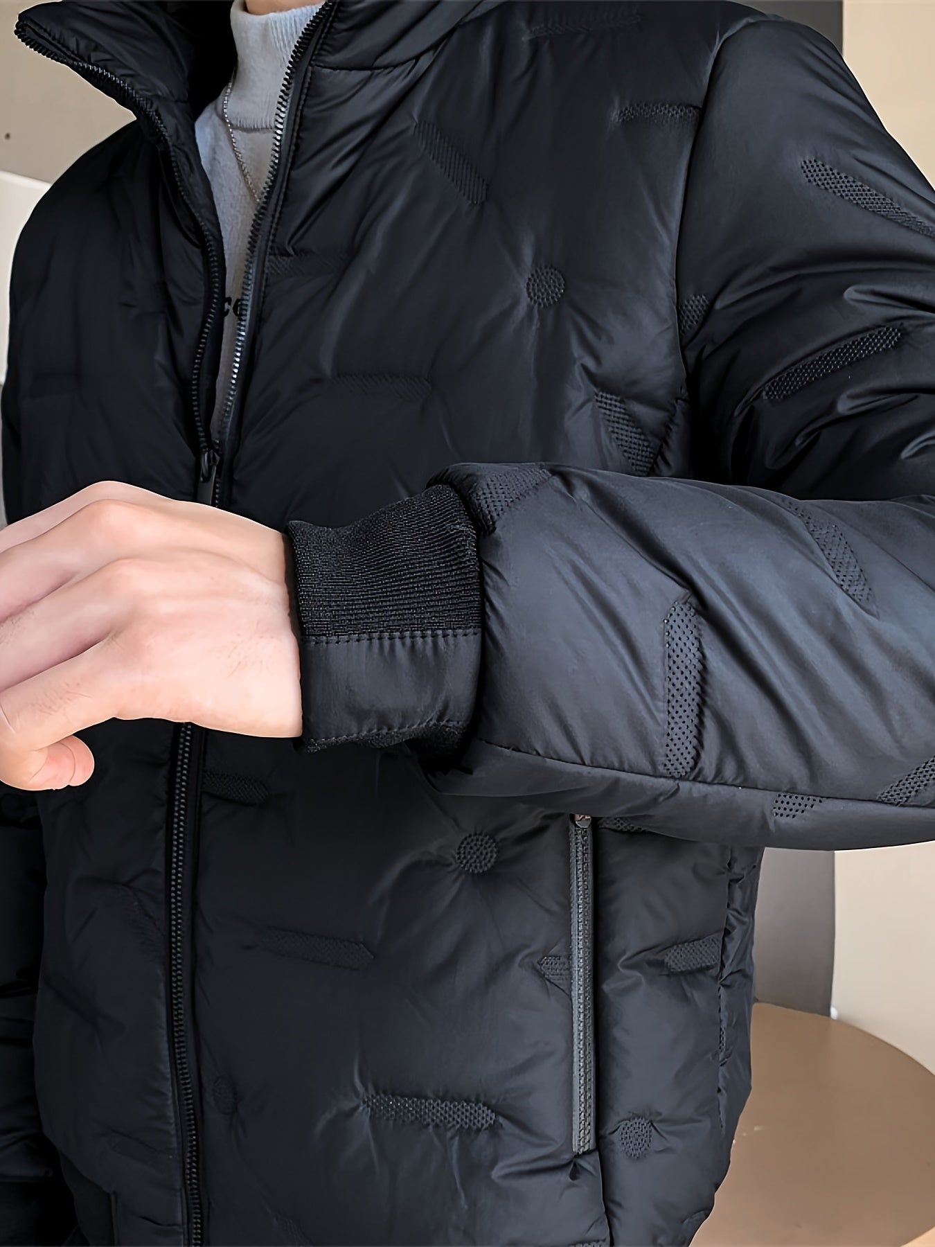 Mikhail - Comfortable and stylish winter jacket for men