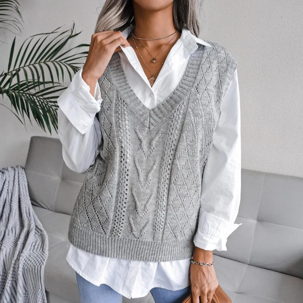 V-neck pullover and knitted cardigan