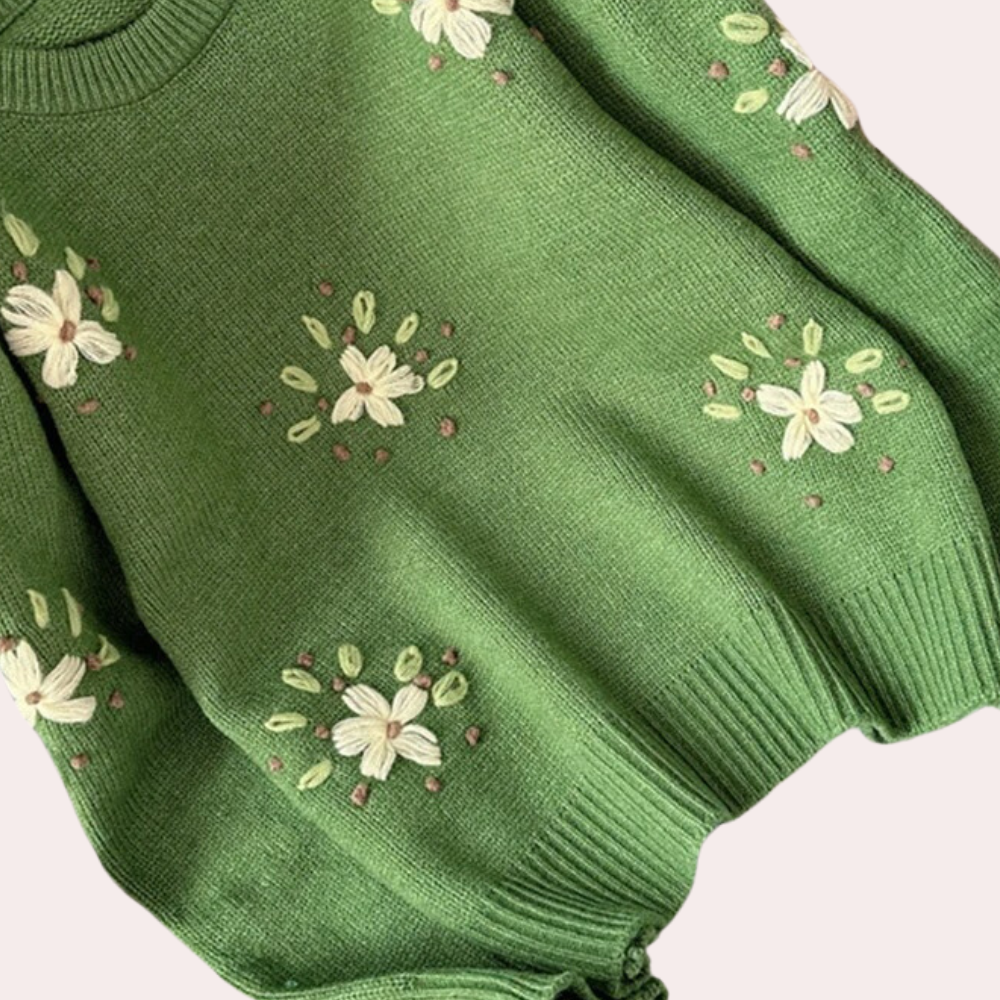 Kalina - Women's jumper with floral embroidery