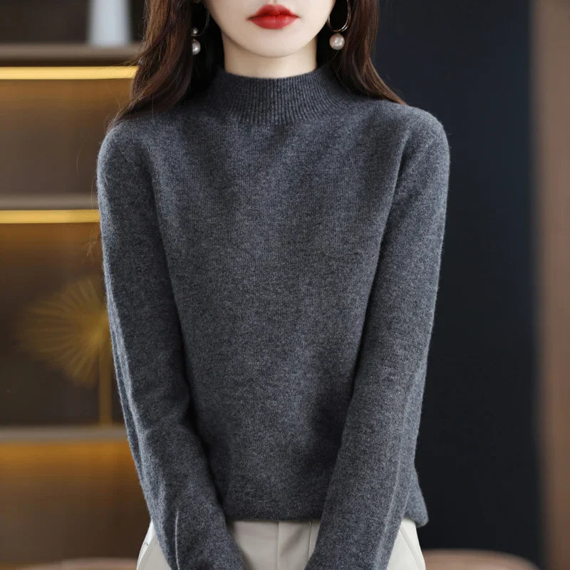 Women’s O-Neck Jumper With Straight Cut
