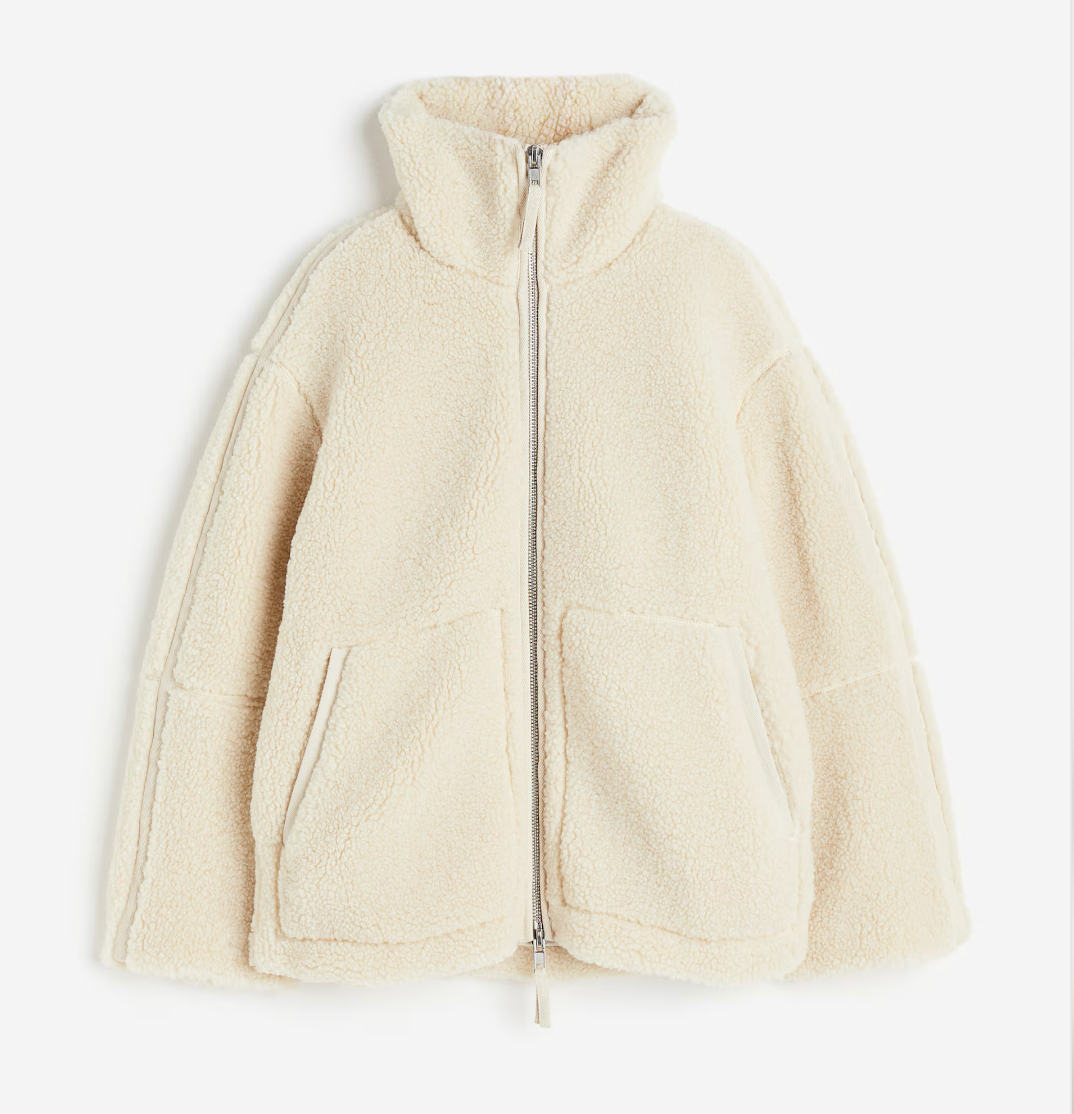 Women’s Jacket With Distinctive Collar