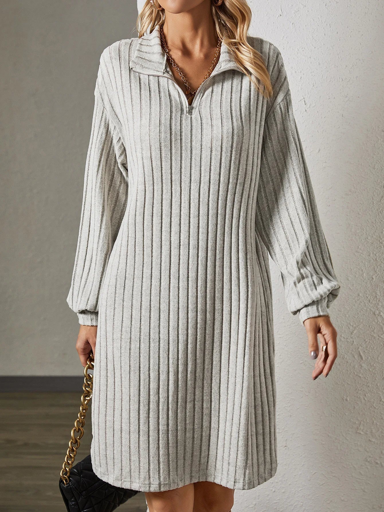 Long-sleeved loose-knit dress