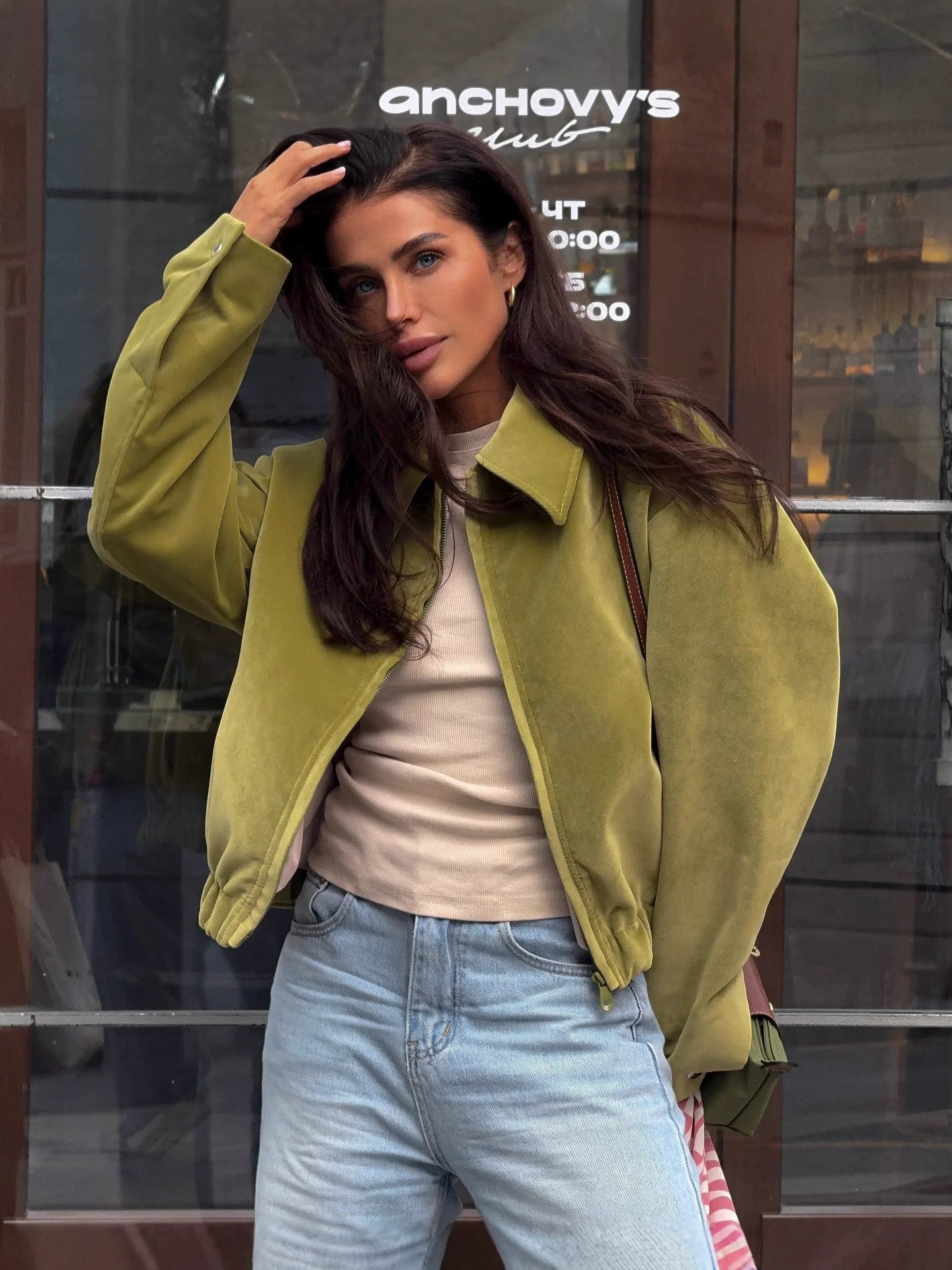 Women’s Jacket With Cropped Hem And Zip Front
