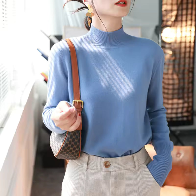 Women’s Slim Fit Knit Pullover With Mock Turtleneck