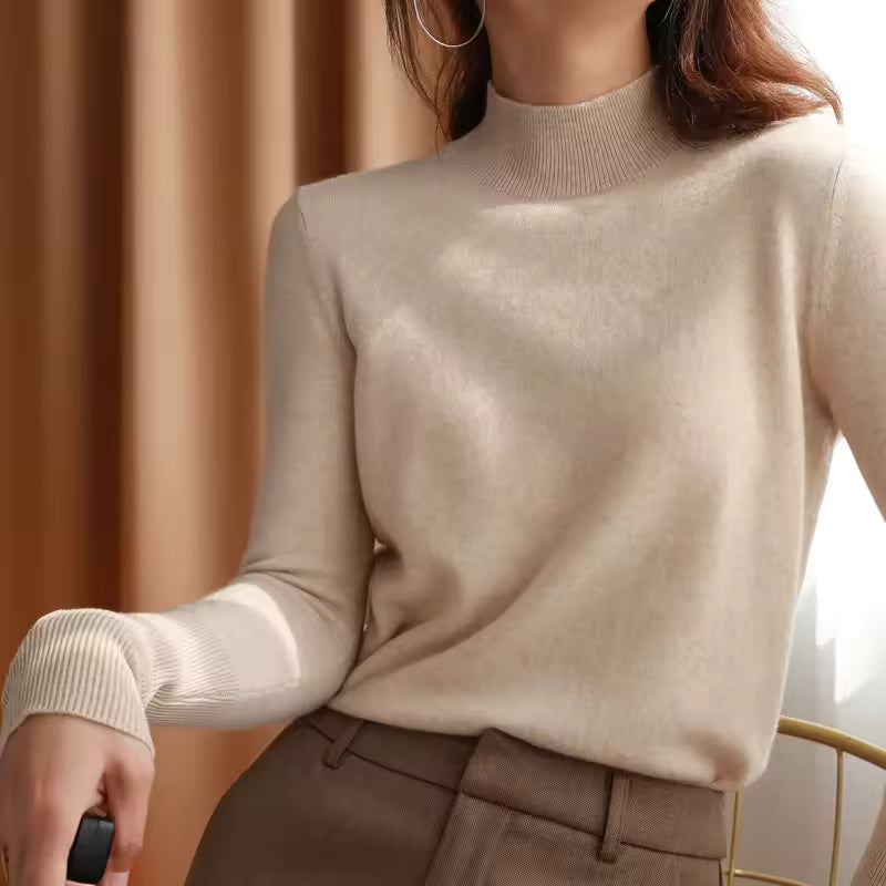 Women’s Slim Fit Knit Pullover With Mock Turtleneck