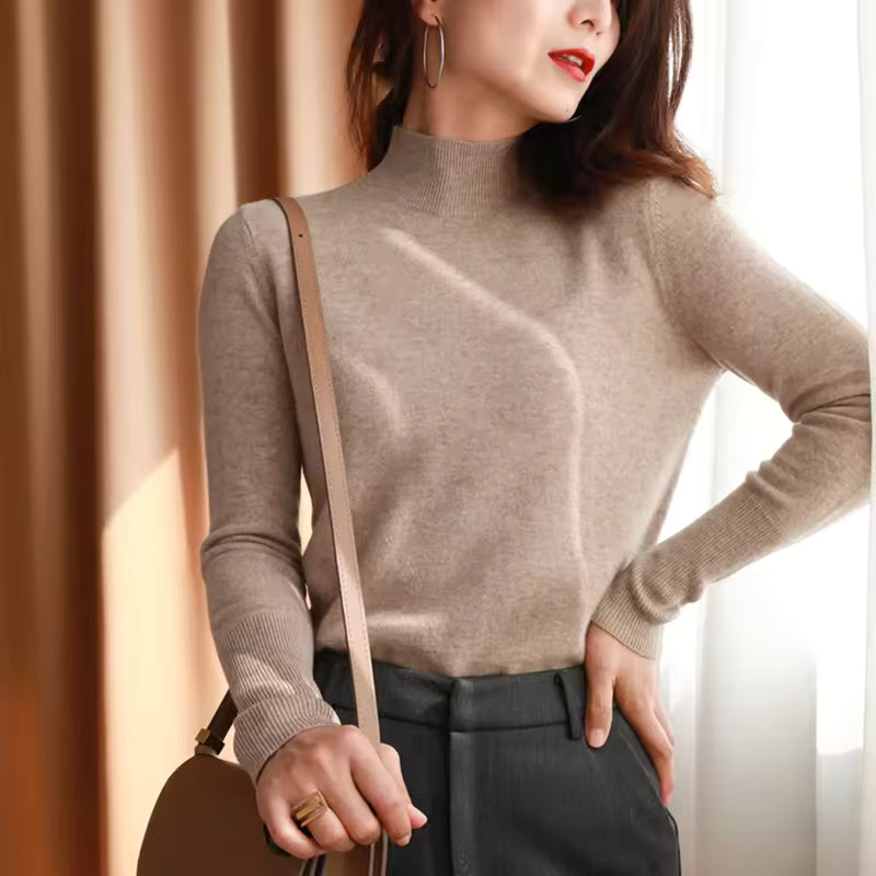 Women’s Slim Fit Knit Pullover With Mock Turtleneck