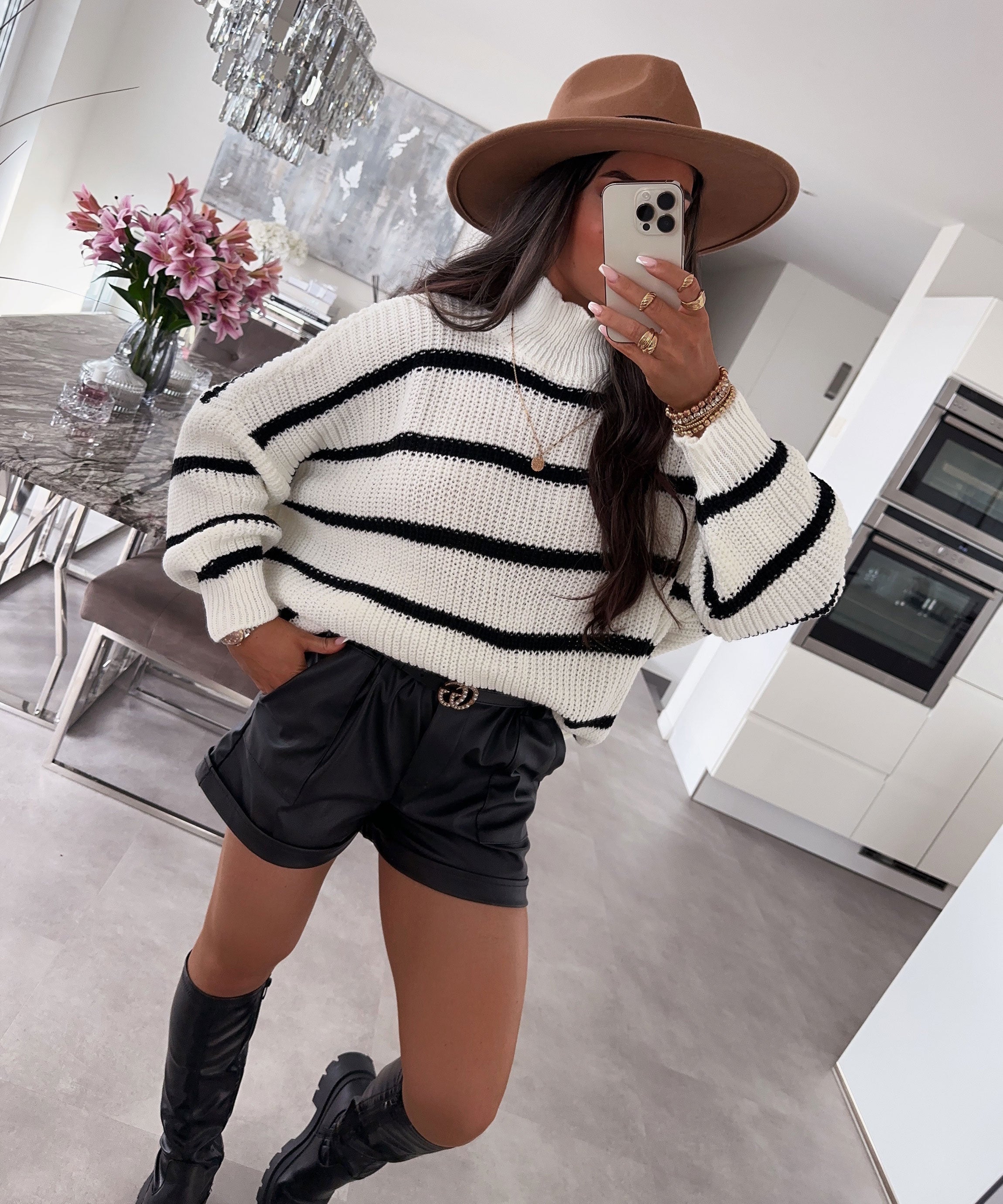 Women’s Ribbed Knit Sweater in White and Black