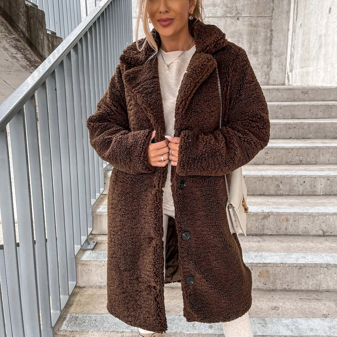 Women's Winter Coat With Wide Collar And Button Placket