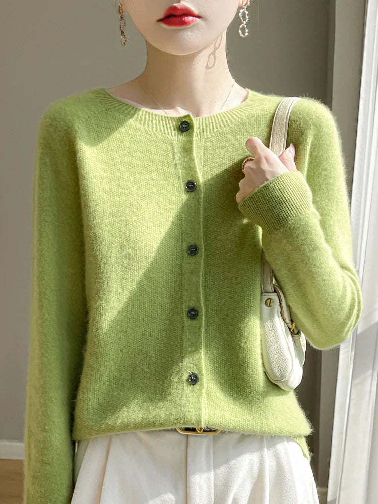 Women’s Cardigan With Button Detailing