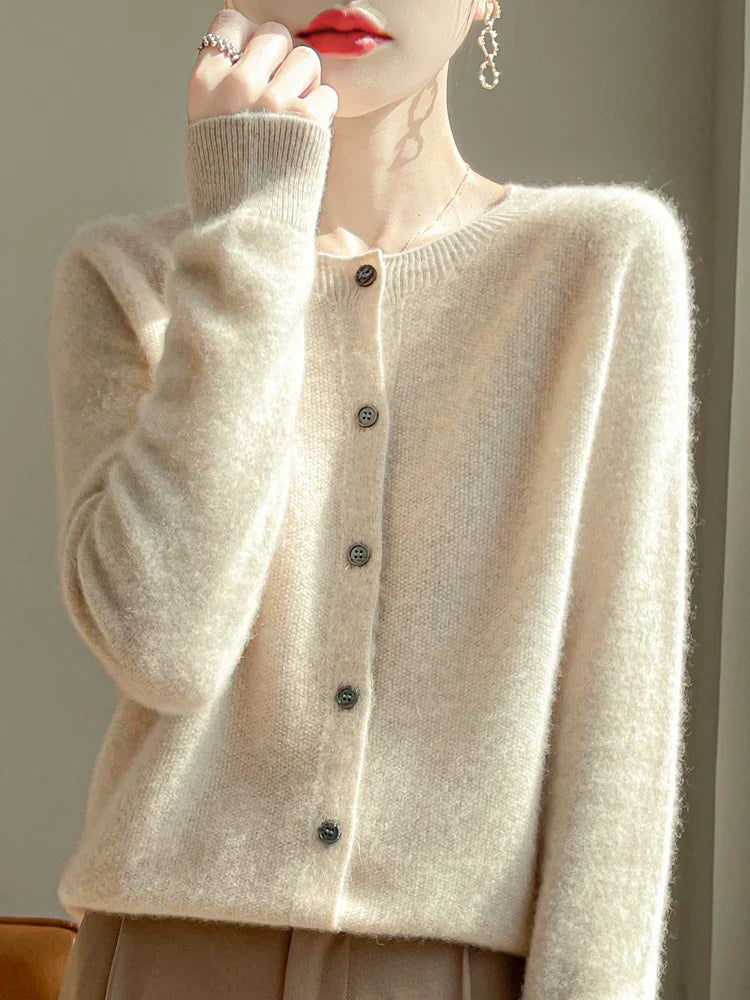 Women’s Cardigan With Button Detailing