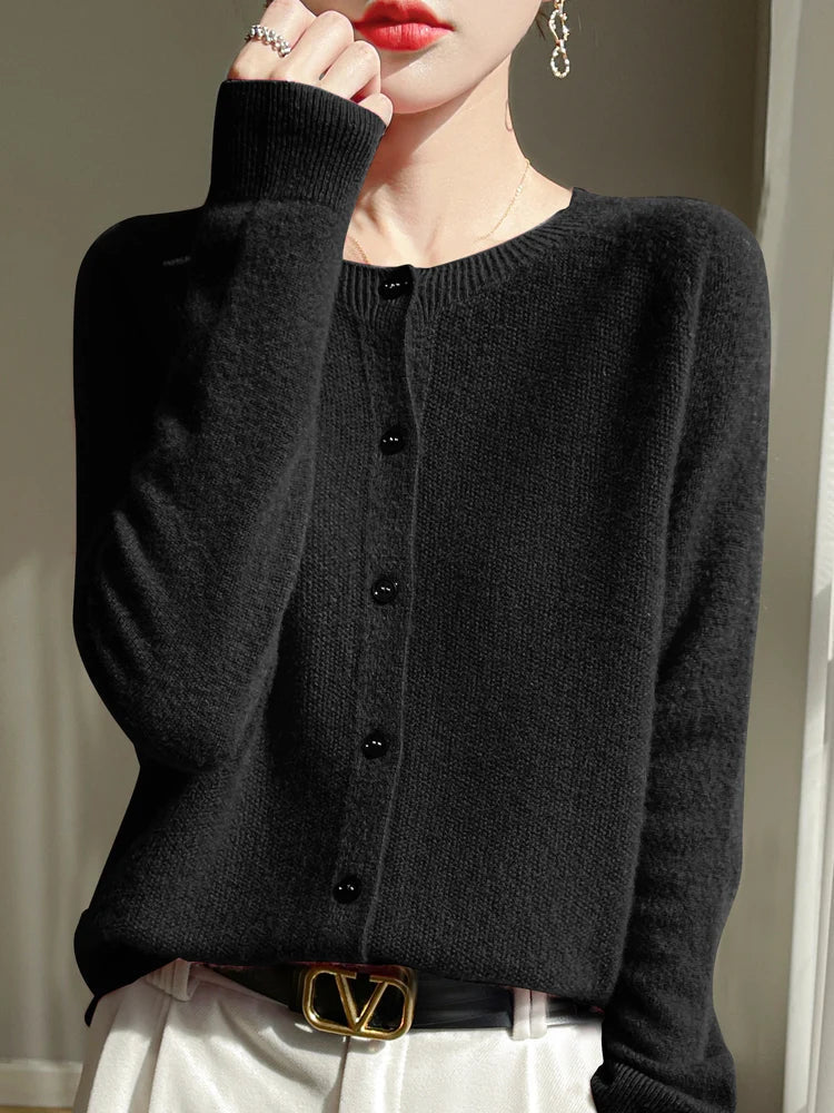 Women’s Cardigan With Button Detailing