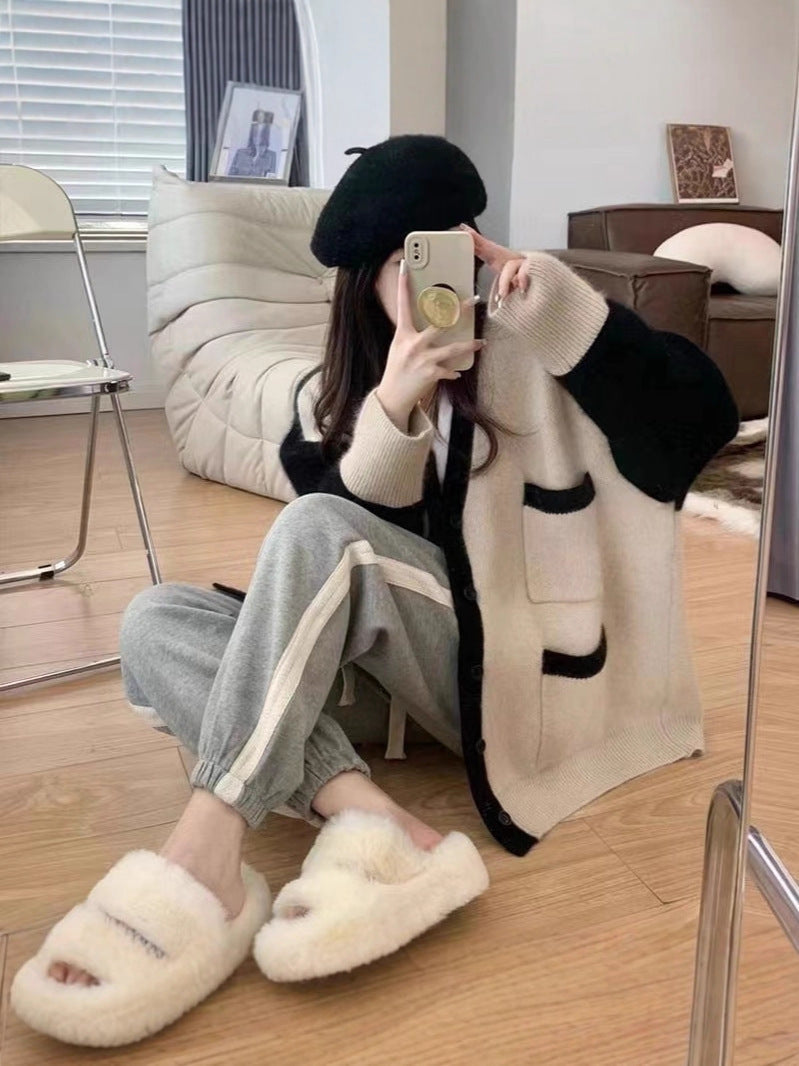 Women’s Cardigan With Oversized Shape And Contrast Trim