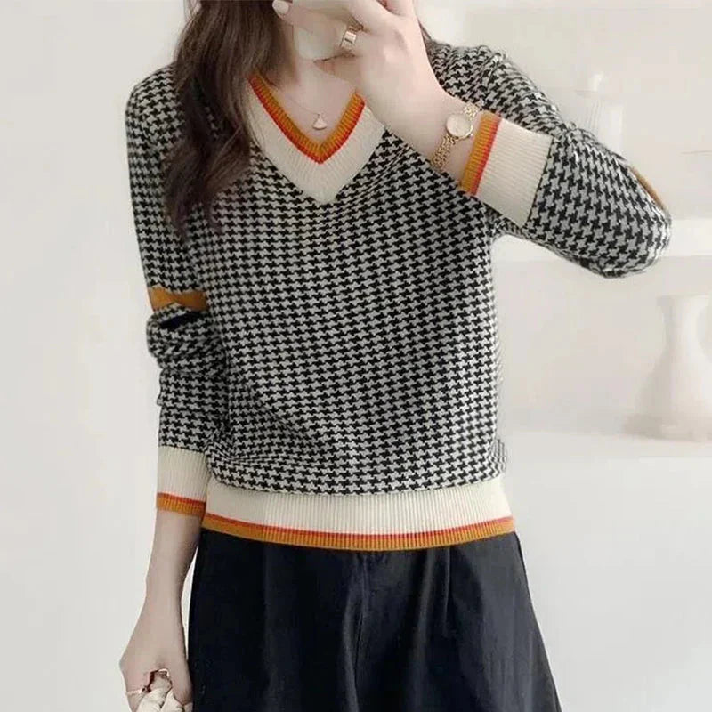 Women’s Classic Knitted Sweater