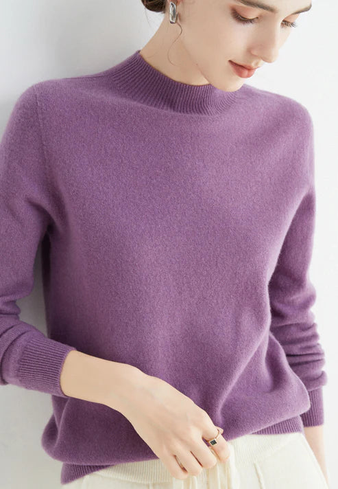 Women’s Crew Neck Sweater with Ribbed Hem