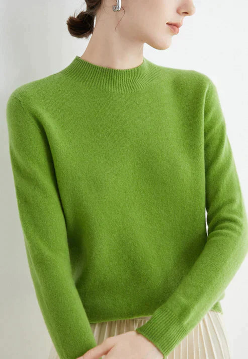 Women’s Crew Neck Sweater with Ribbed Hem