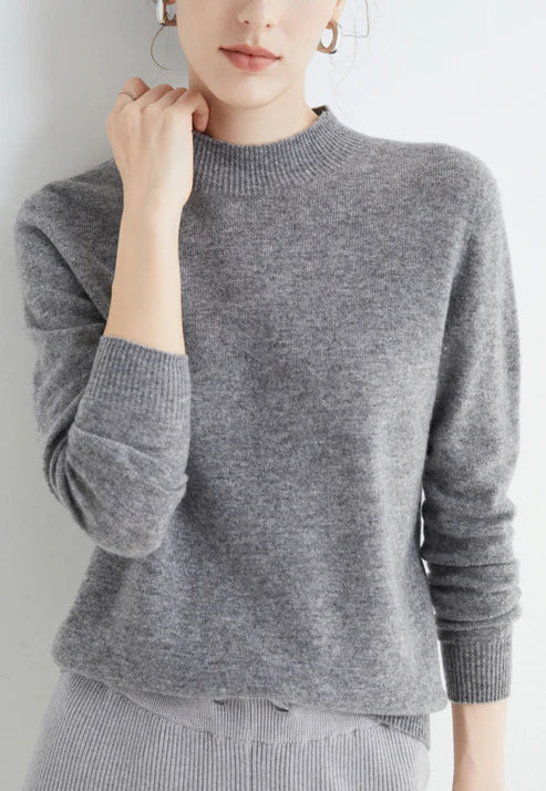 Women’s Crew Neck Sweater with Ribbed Hem