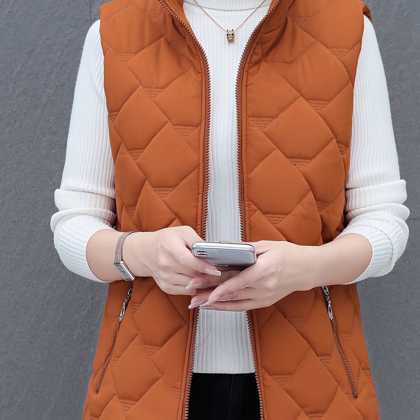 Women’s Diamond-Quilted Zip Vest with Stand Collar