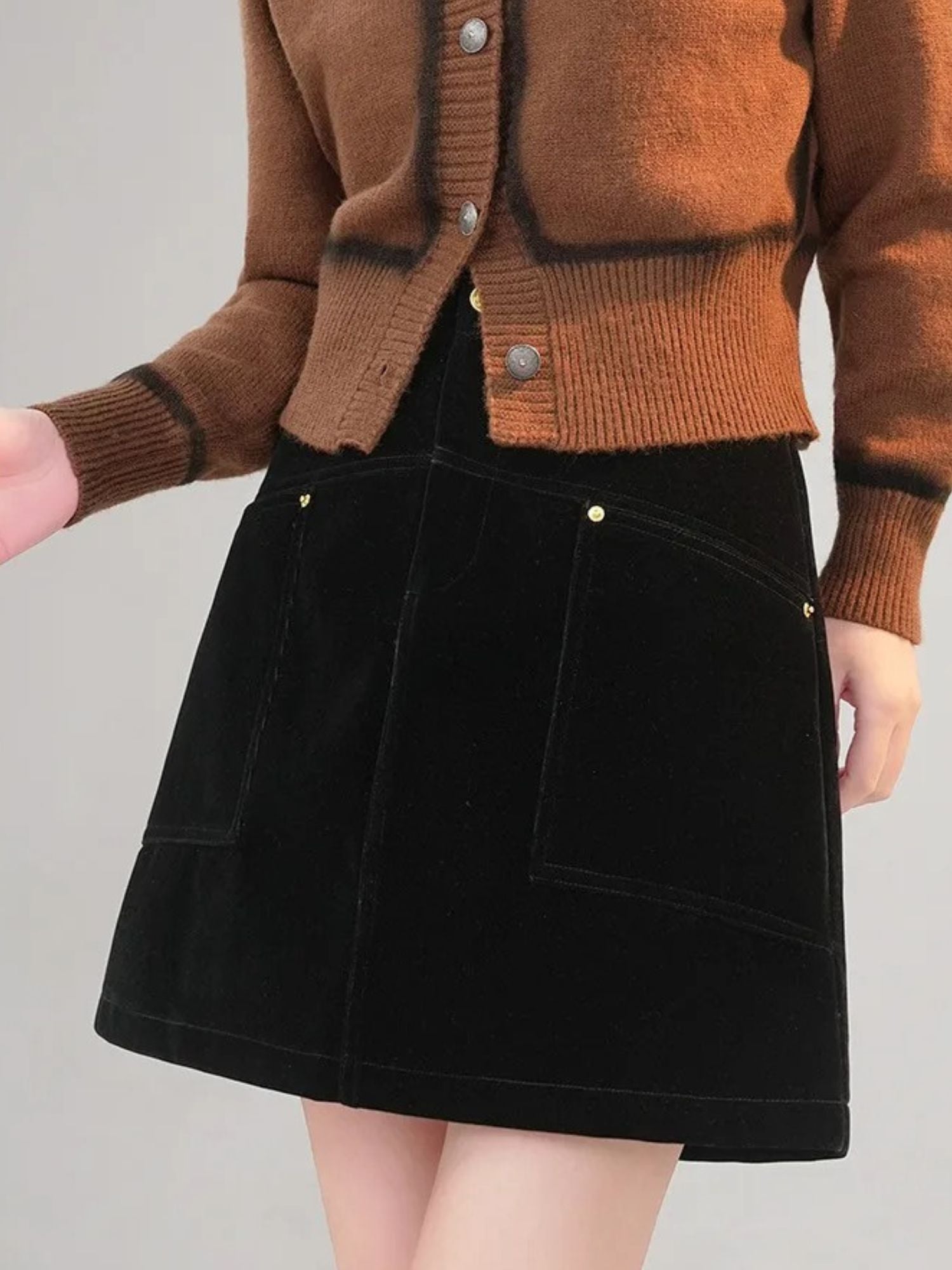 Women’s High-Waisted A-Line Mini Skirt with Pockets