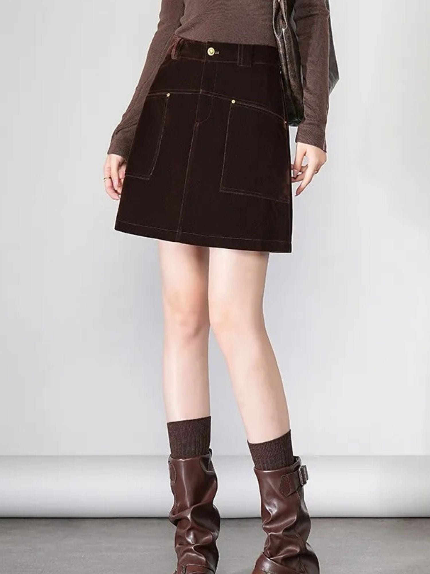 Women’s High-Waisted A-Line Mini Skirt with Pockets