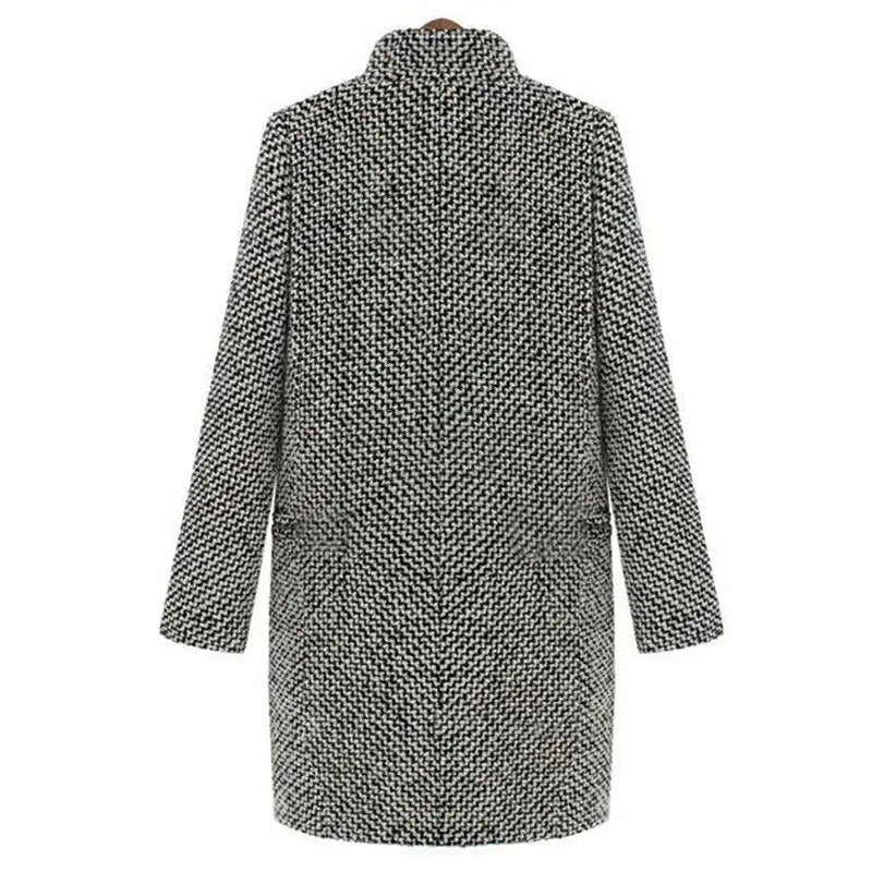 Women’s Houndstooth Coat with Button Closure