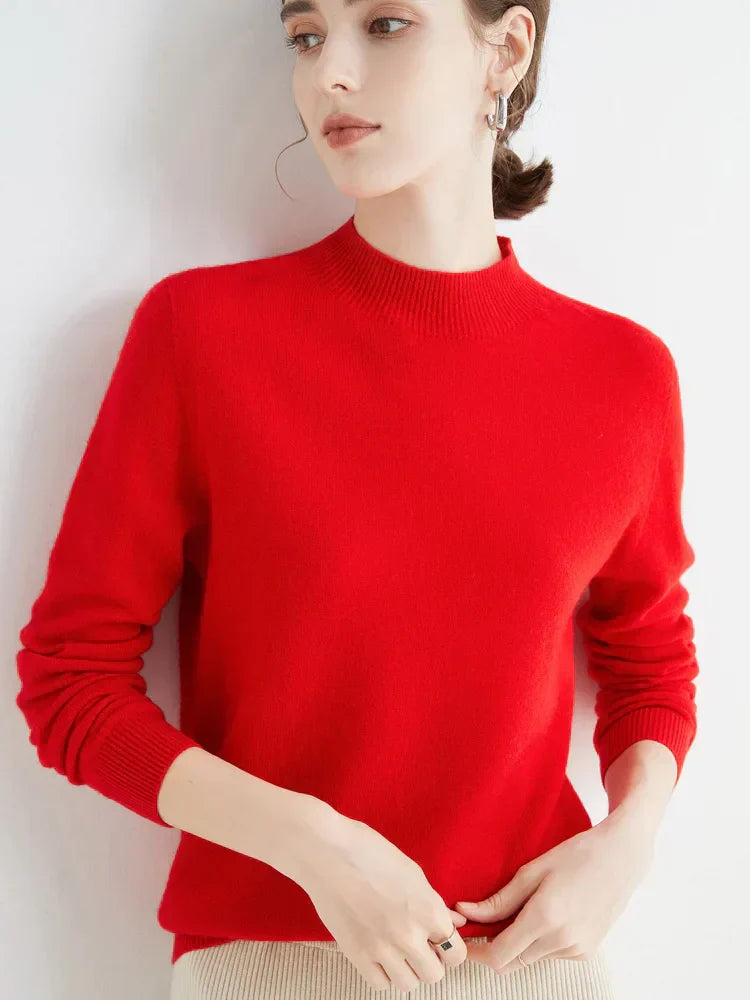 Women’s Jumper with Round Neck and Neat Finish