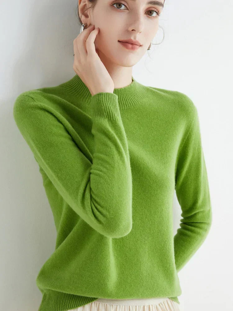 Women’s Jumper with Round Neck and Neat Finish