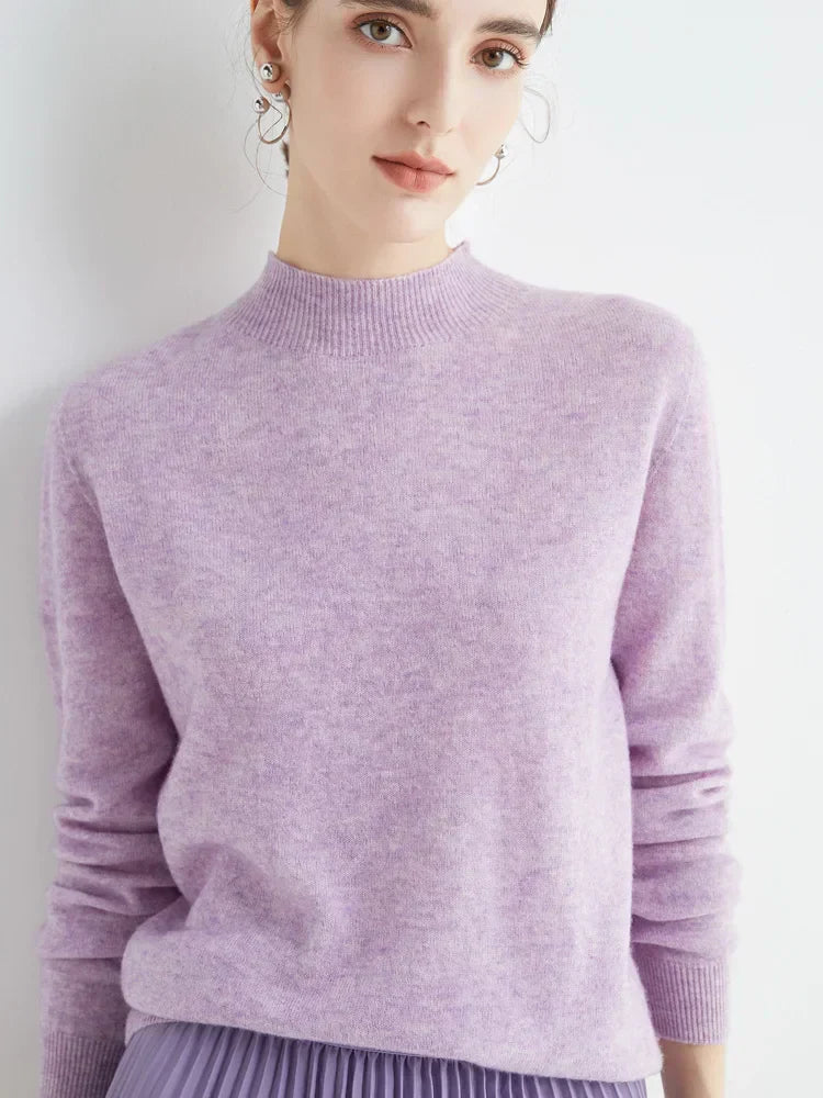 Women’s Jumper with Round Neck and Neat Finish