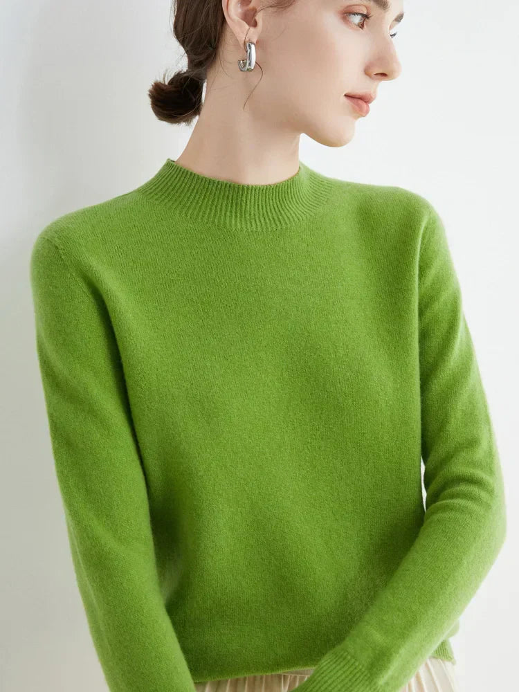 Women’s Jumper with Round Neck and Neat Finish