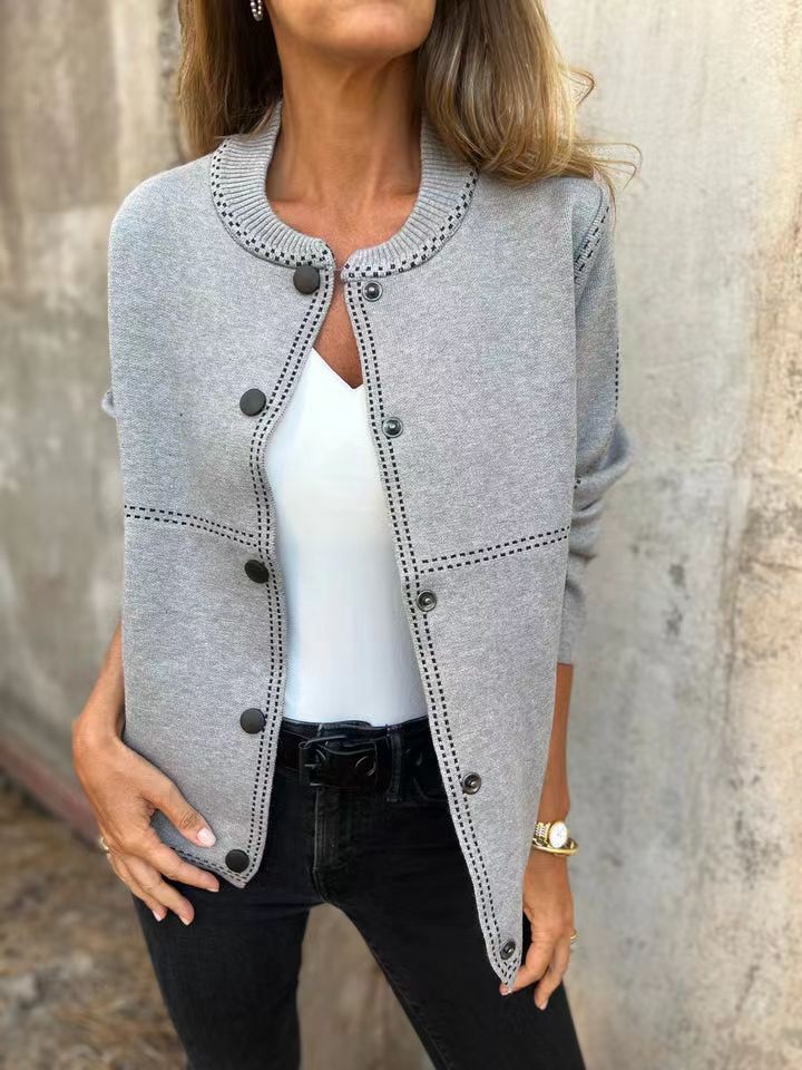 Women’s Loose Fit Knit Cardigan With Round Neckline